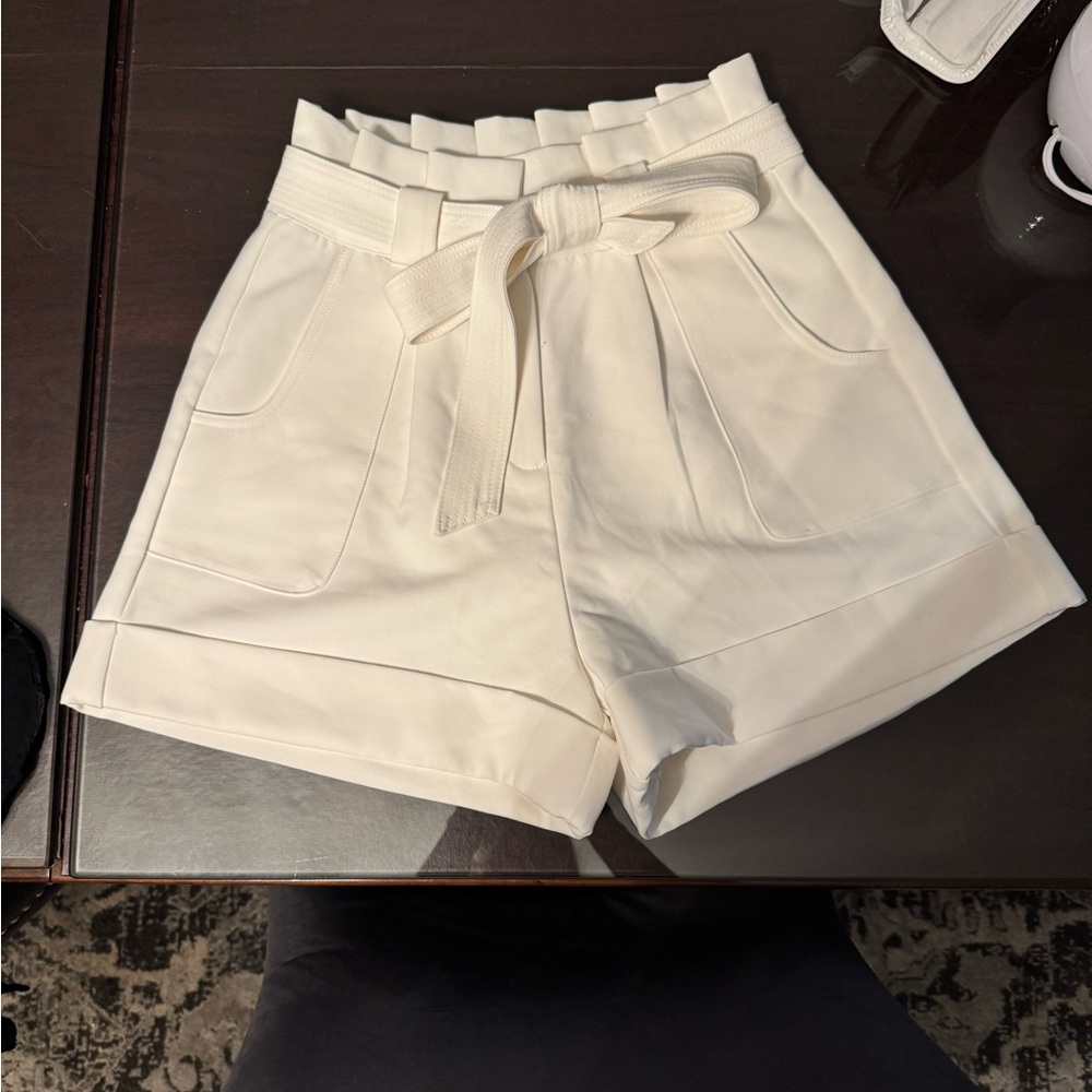 Elegant White Women's Shorts
